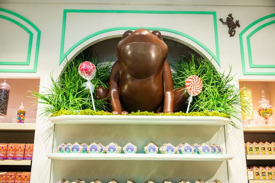 Harry Potter Shop New York: Magical Experiences - Butterbeer, tankards, and soft serve