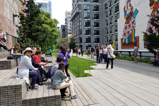 High Line & Hudson Yards Small Group Walking Tour - Why the High Line works best with a guide