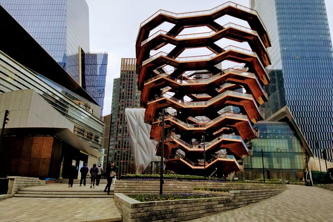 High Line & Hudson Yards Small Group Walking Tour - Ending near Chelsea Market and the Whitney