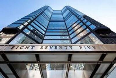 Holdouts: A NYC Architecture Walking Tour