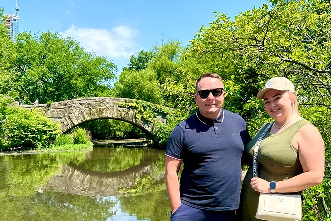 Home Alone 2 and Elf Locations Tour in Central Park - Pinebank Arch and the Elf Connection