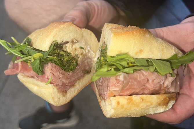 Italian American Food Tour of Williamsburg - Best Pizza brings the classic New York slice