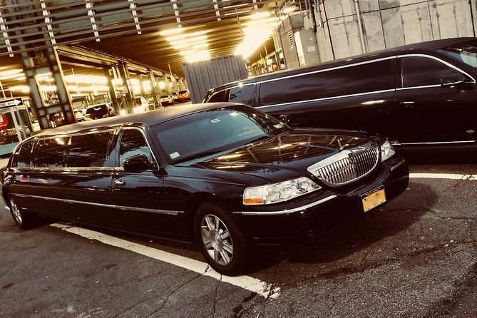 JFK AIRPORT LIMO | JFK To Manhattan Transfer With a Stretch Limo - Who will appreciate this airport transfer