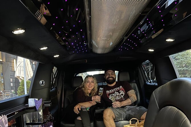 JFK Airport Limo Pick-up With Extra One Hour NYC Limo Sightseeing Tour - Communication is the key practical issue