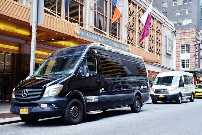 LGA to Manhattan: One Way Shared Arrival Transfer - Landing at LaGuardia and finding the Welcome Center