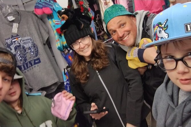 Lively Long Island Scavenger Hunt - Meeting local merchants along the way