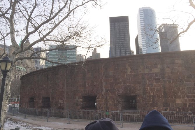 Lower Manhattan Self-Guided Walking Tour and Scavenger Hunt - The Federal Reserve and Federal Hall close the loop