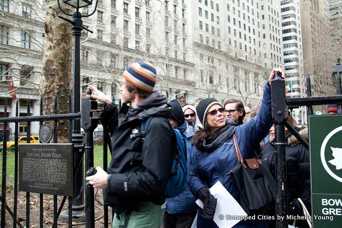 Lower Manhattan Tour: The Remnants of Dutch New Amsterdam! - Stone Street, where the city feels older