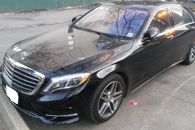 Luxury VIP New York City Airport Arrival Transfer by Sedan or SUV - Choosing between a luxury sedan and SUV