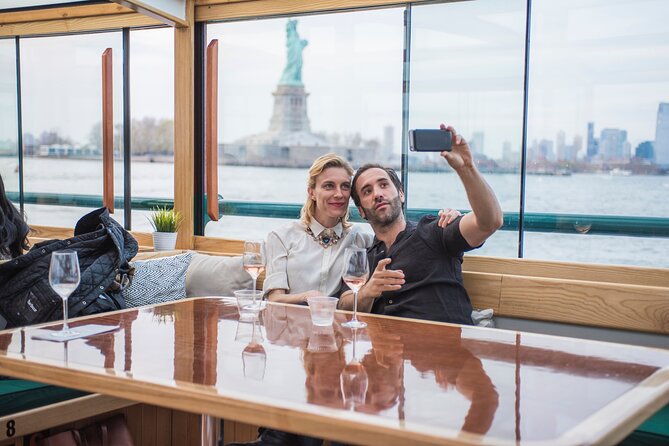 Manhattan Architecture Yacht Cruise - Why seeing Manhattan from the water changes the city