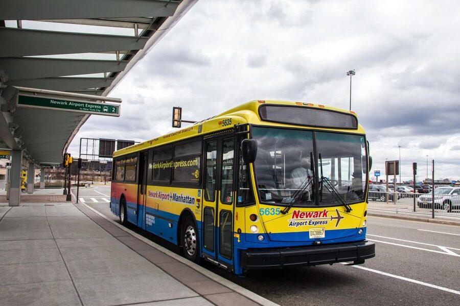 Manhattan: Bus Transfer from/to Newark Airport - From Newark terminals to Manhattan streets