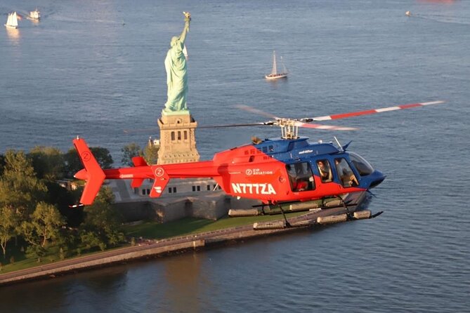 Manhattan Helicopter Sightseeing Tour - The harbor views: Statue of Liberty, Ellis Island, and Battery Park