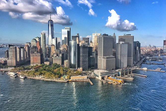 Manhattan Sky Tour: New York Helicopter Flight - The Statue of Liberty and Ellis Island