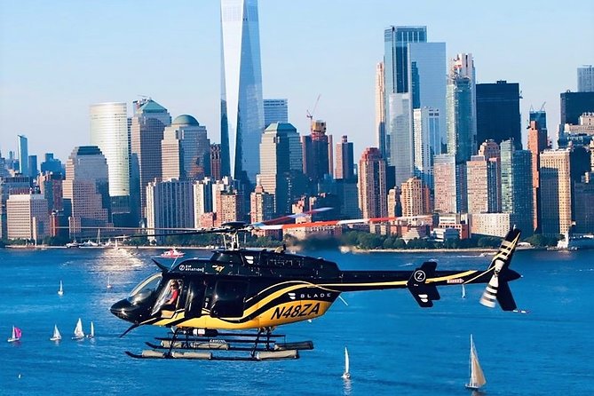 Manhattan Sky Tour: New York Helicopter Flight - Returning down the Hudson River
