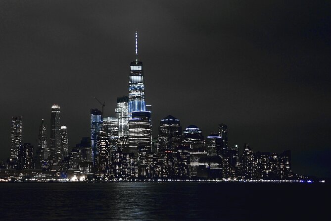 Manhattan Skyline and Statue Night Cruise - Pier 78 and the start of the cruise
