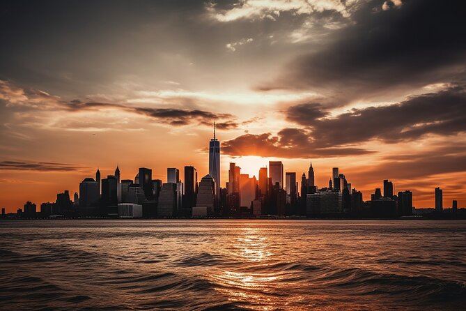 Manhattan Skyline and Statue Night Cruise - Seating, upgrades, food, and onboard comfort