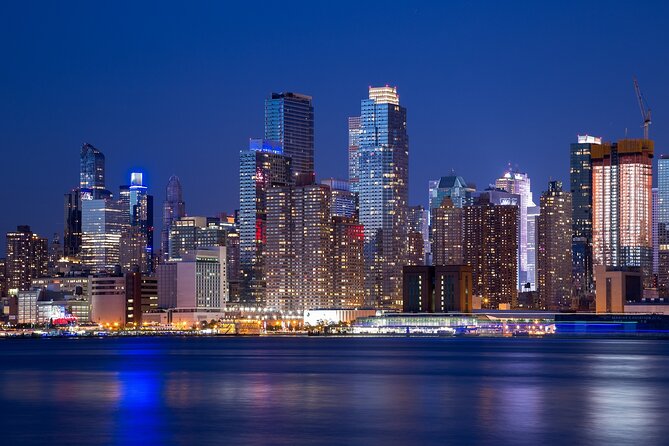 Manhattan Skyline and Statue Night Cruise - Manhattan Bridge, Brooklyn Bridge, and South Street Seaport
