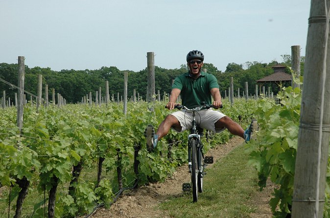 Mattituck New York Guided Farm and Wine Country Bike Tour - Farm stand food from the North Fork