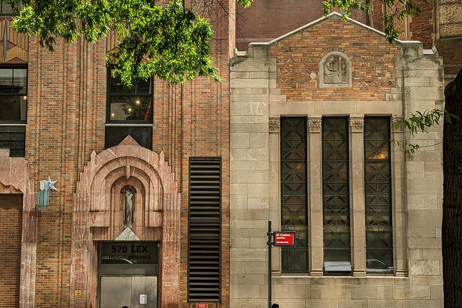 Midtown Manhattan Art and Architecture Walking Tour - St. Patrick’s Cathedral and Fifth Avenue’s changing face
