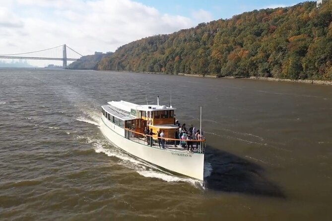 New York Afternoon Fall Foliage Cruise with Lunch - Key points to know before booking