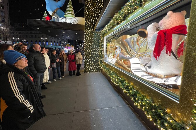 New York Christmas Holiday Lights Walking Tour - Ending under Rockefeller Center’s Christmas lights