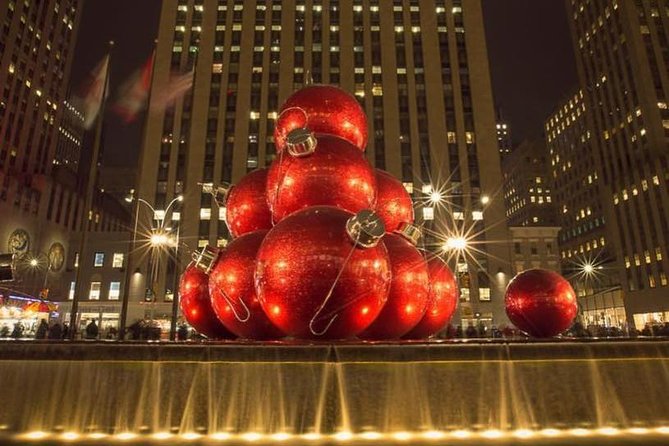 New York Christmas Holiday Small-Group Walking Tour - St. Patrick’s Cathedral: a calm start, with a seasonal limit