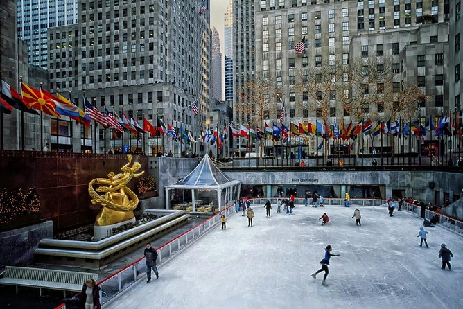 New York Christmas Holiday Small-Group Walking Tour - Macy’s Herald Square and the Diamond District
