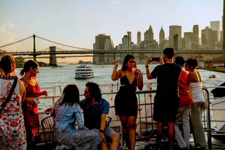 New York City: 4th of July Family Fireworks Party Cruise - Four decks give you more than one view