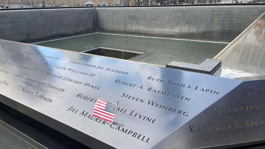 New York City: 9/11 Ground Zero Tour with All Access Option - Meeting your guide inside the Oculus