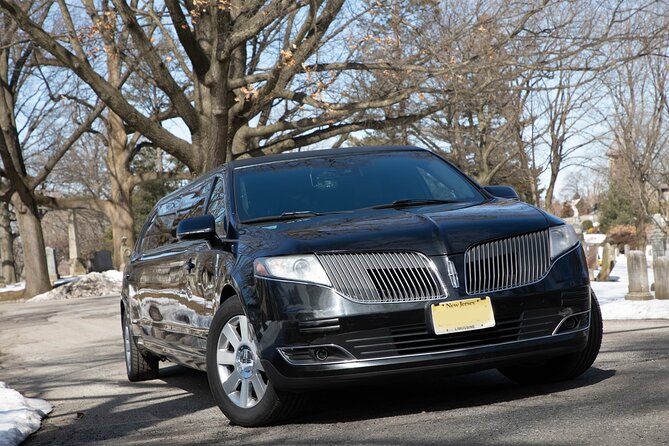 New York City Airport Arrival Transfer by Limo LGA JFK EWR - Driver service and communication