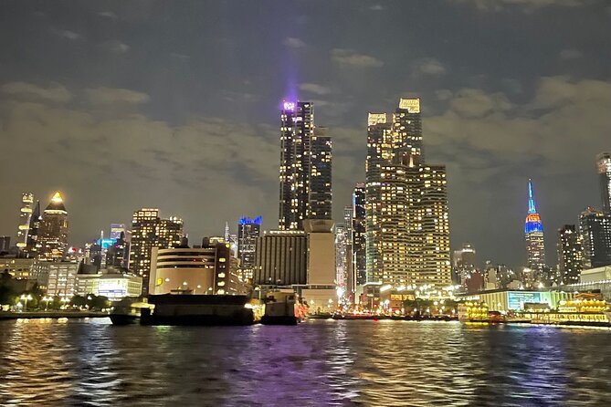 New York City Bright Lights Skyline Cruise on Yacht - Why New York at night works so well from the Hudson