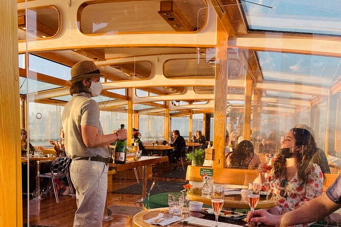 New York City: Champagne, Cheese, Caviar & Sightseeing Cruise - The wine, cheese, and caviar service