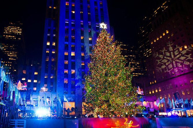New York City Christmas Holiday Lights and Markets Walking Tour - Grand Central adds a grand indoor finish