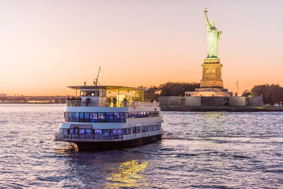 New York City: City Cruises Alive After Five Cocktail Cruise - Pier 15 and the start of the evening