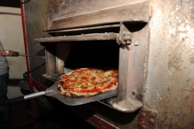 Half-Day Pizza Bus Tour