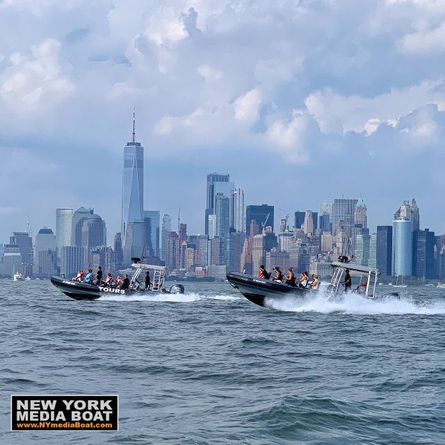 New York City: Harbor Speedboat Tour - The Statue of Liberty photo stop