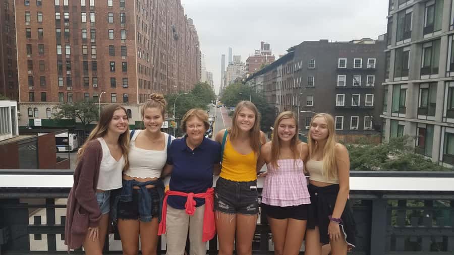 New York City: High Line Walking Tour - Meeting at West 30th Street