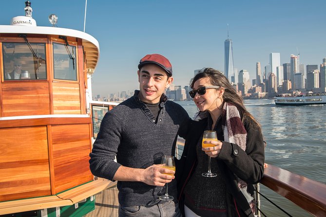 New York City Holiday Brunch Cruise on Classic Boat - How the 2-hour-45-minute schedule works for your day