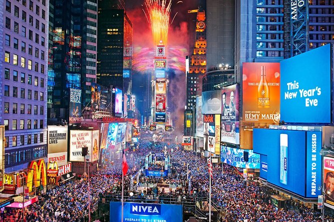 New York City Holiday Lights Tour - What this New York night tour really offers