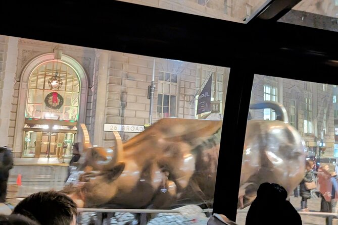 New York City Holiday Lights Tour - Wall Street, the NYSE, and Federal Hall