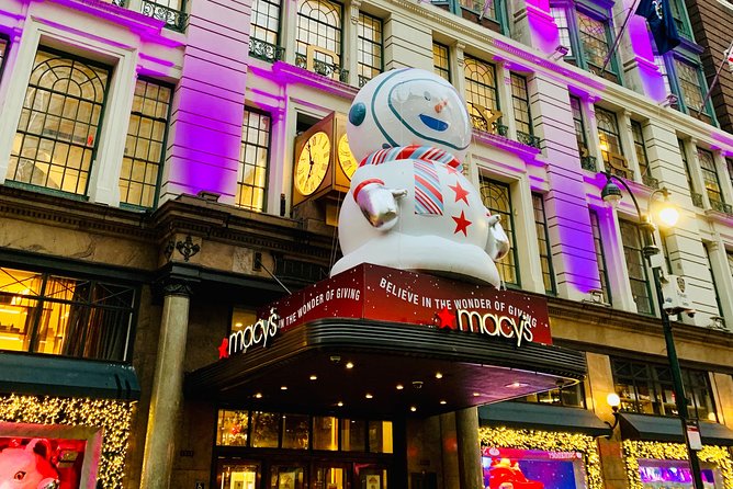 New York City Holiday Movie Sites and Lights Bus Tour - The Upper East Side and the Serendipity stop