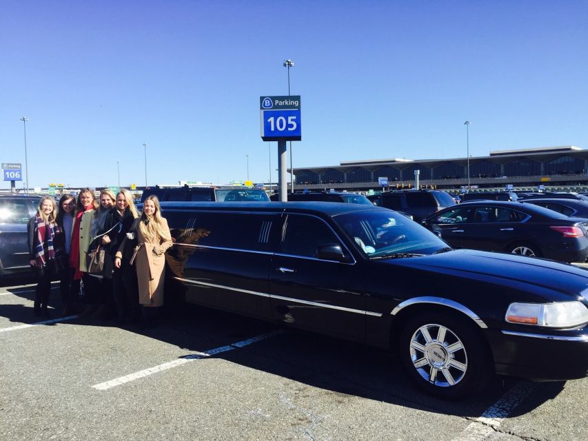 New York City: JFK Airport Private Limousine Transfer - Meeting your chauffeur inside the airport