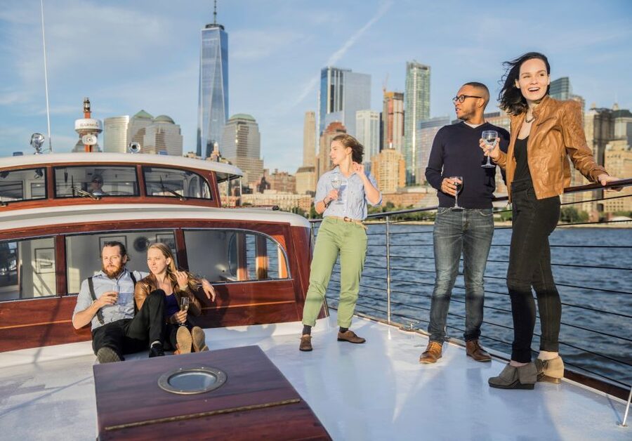 New York City: Mini Yacht Boat Ride with Sightseeing - Who should book this New York yacht ride