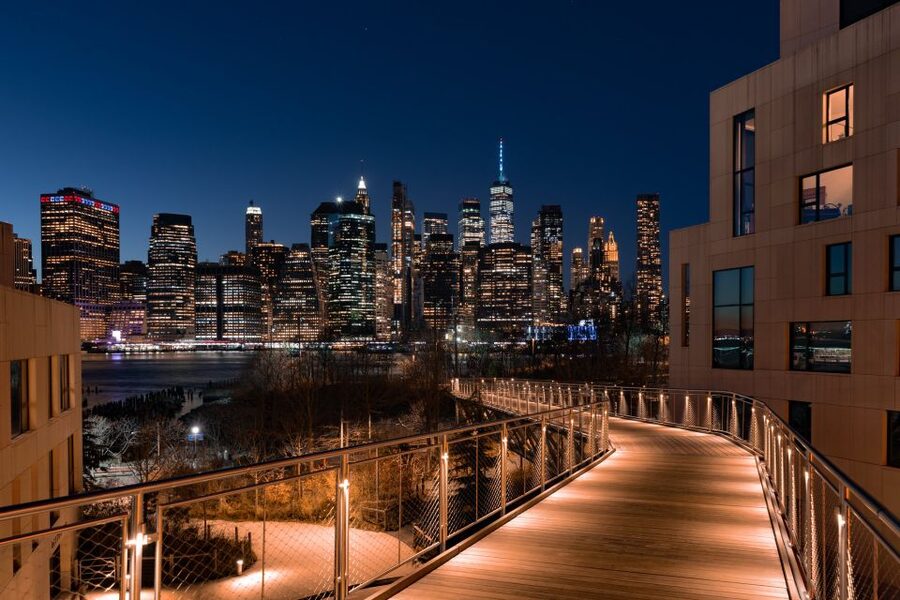 New York City: Night Skyline Bus Tour with Pizza Slice - What the $75 price really covers