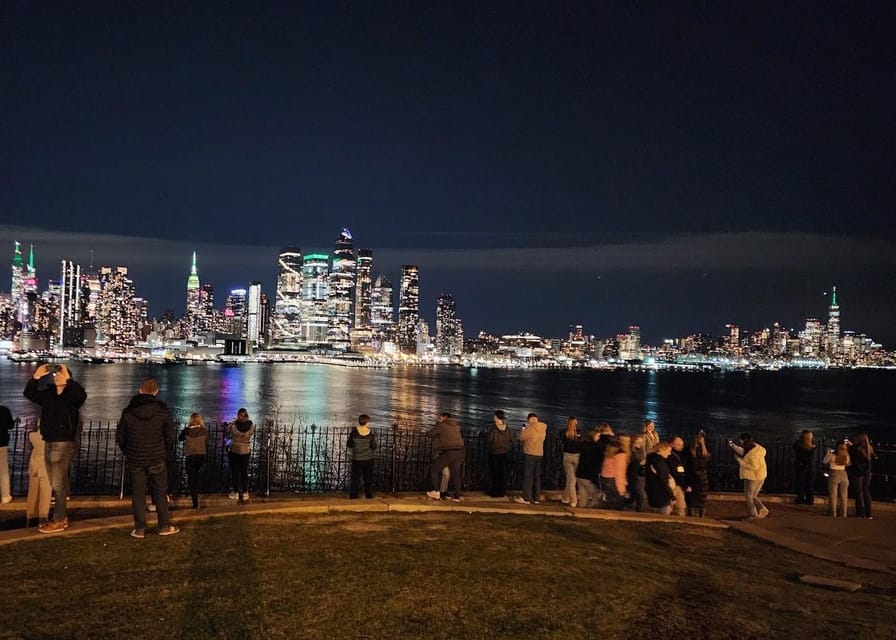 New York City Night Views - A panoramic hop-on-hop-off tour - Carlo’s Bakery and a 20-minute sugar stop