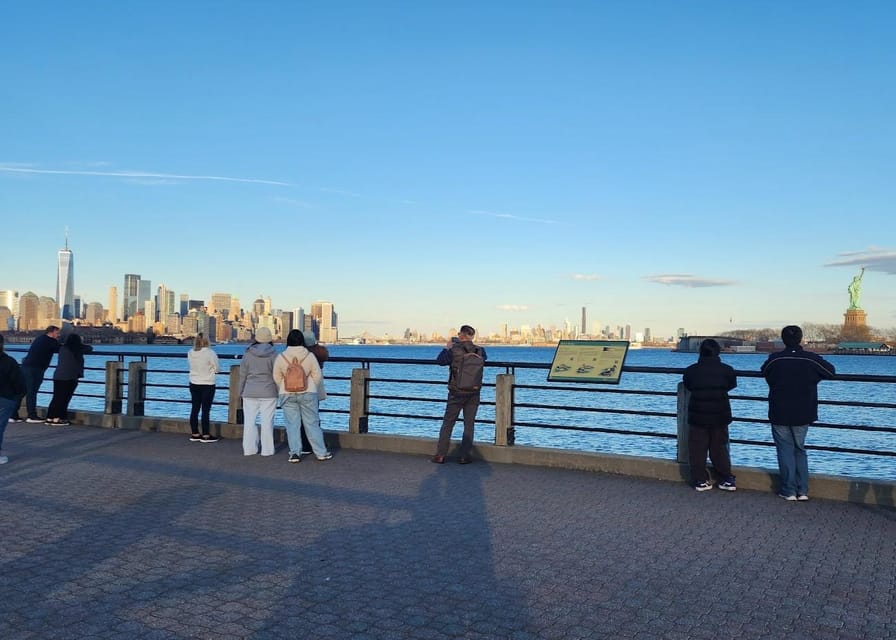 New York City Night Views - A panoramic hop-on-hop-off tour - Hamilton Park after dark