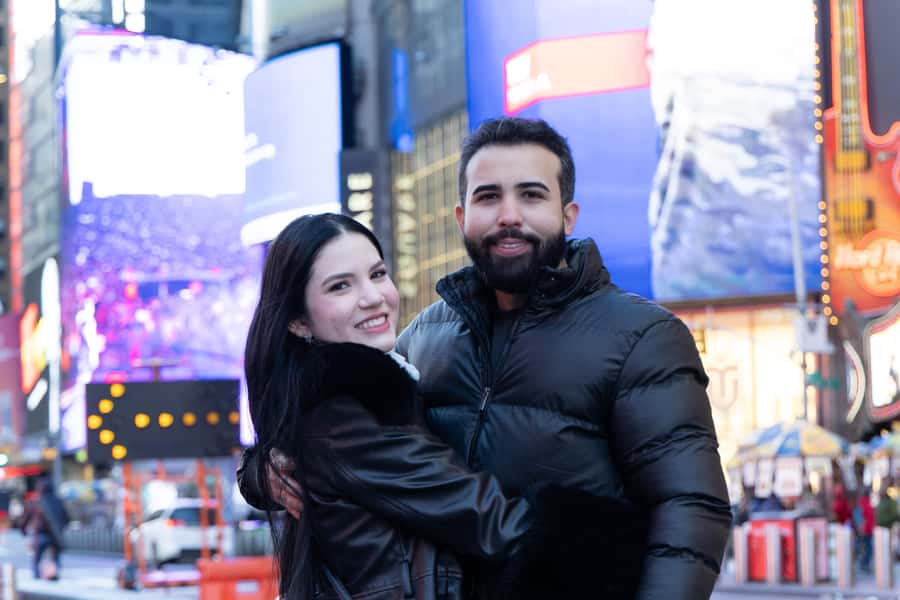 New York City: Photoshoot - Times Square - Finding good angles under Times Square’s giant screens