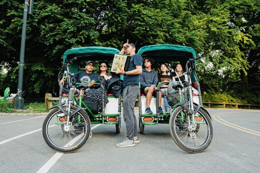 New York City: Private Central Park Pedicab Tour - Alice in Wonderland and Museum Mile