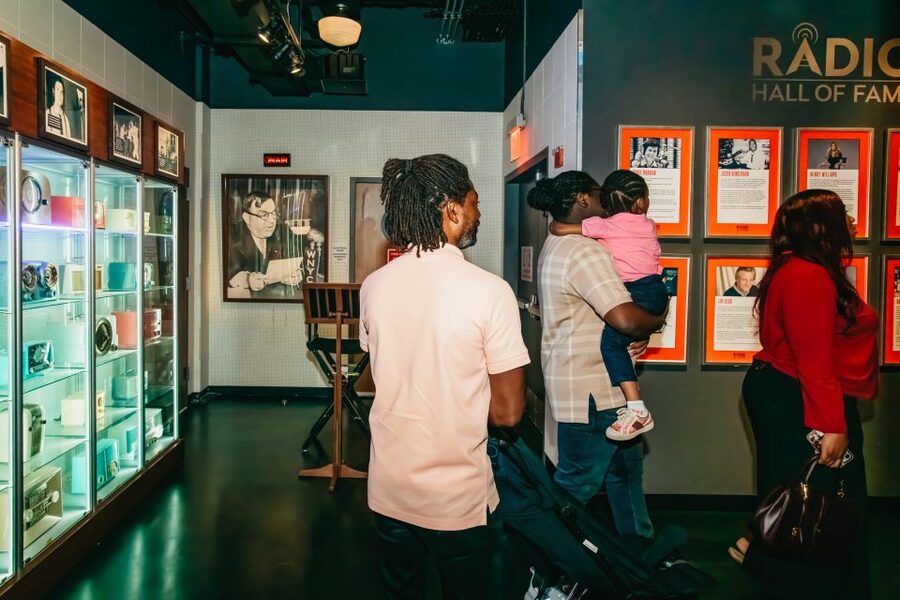 New York City: RiseNY Experience Ticket - The galleries turn New York into pop culture