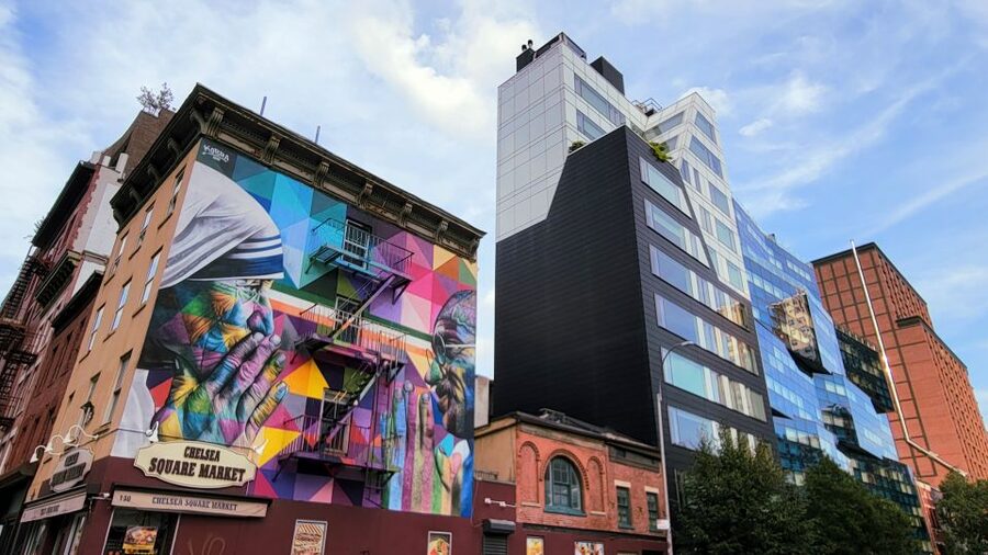 New York City: Secrets Of High Line Park Walking Tour - Meeting at Chelsea Market